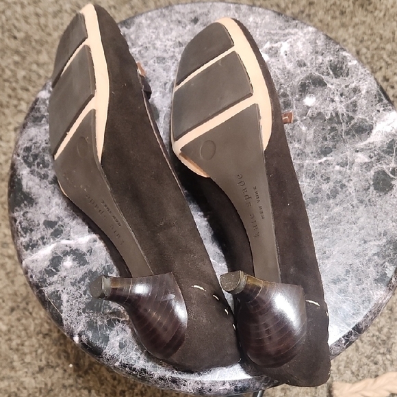 Kate Spade Dark Brown Women's Pumps with Bow Detail Great Buy. - Picture 5 of 7